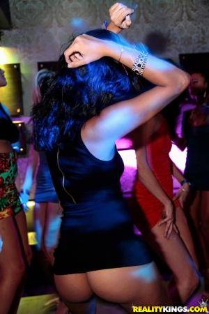 Original 2560 px/ 3840 px