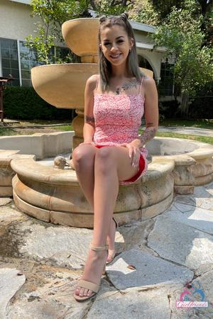 #ATKGirlfriends - Bella Luna