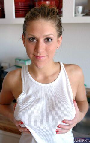 Original 683 px/ 1080 px