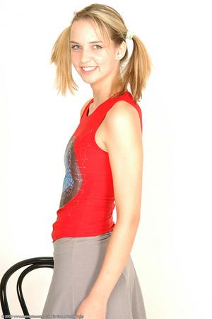 Original 682 px/ 1024 px