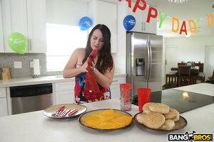 Original 2000 px/ 1333 px