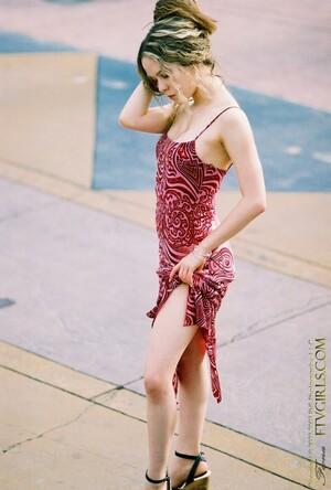 Original 736 px/ 1090 px