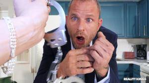 Original 3265 px/ 1837 px