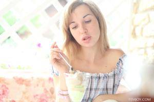 Original 5000 px/ 3334 px