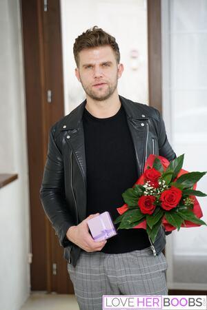 Original 3201 px/ 4800 px