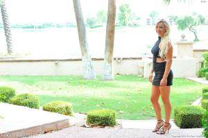 Original 1600 px/ 1064 px