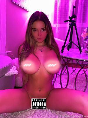 Original 2998 px/ 3999 px