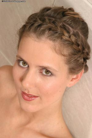 Original 682 px/ 1024 px