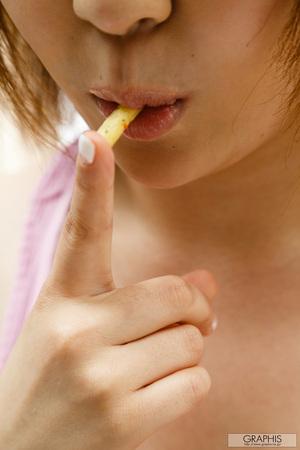 Original 1067 px/ 1600 px