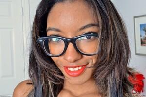 Original 1600 px/ 1064 px