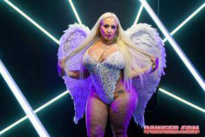 Original 1600 px/ 1067 px