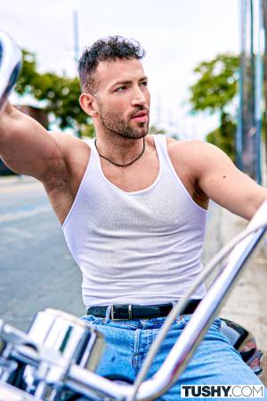 Original 2000 px/ 3000 px