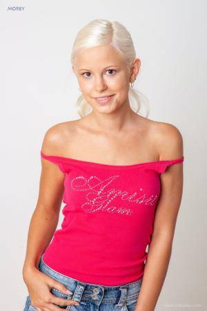 Original 851 px/ 1280 px