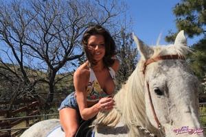 Original 1600 px/ 1066 px