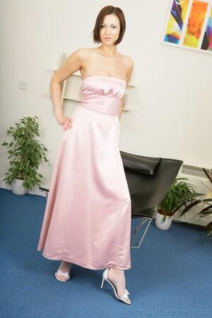 Original 1365 px/ 2048 px