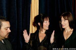 Original 900 px/ 599 px