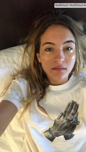 Original 1242 px/ 2208 px