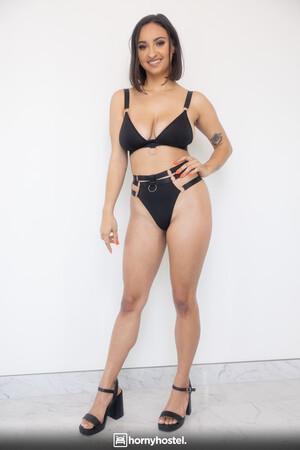 Original 2561 px/ 3840 px