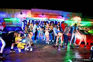 Original 2999 px/ 2000 px