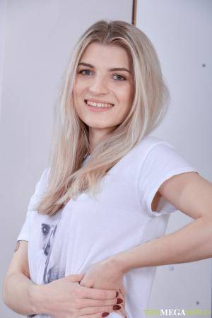 Original 2333 px/ 3500 px