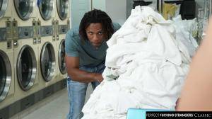 Original 2500 px/ 1406 px