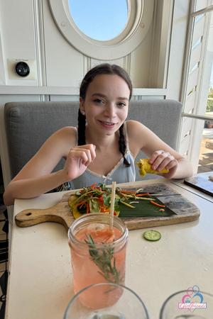 Original 2000 px/ 3000 px