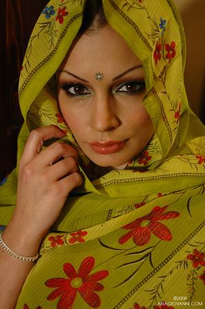 #AriaGiovanni Aria Giovanni