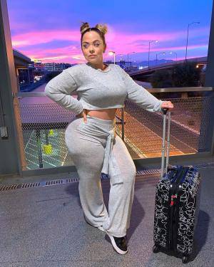 Original 750 px/ 938 px