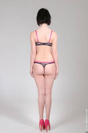 Original 854 px/ 1280 px