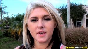 Original 3840 px/ 2160 px