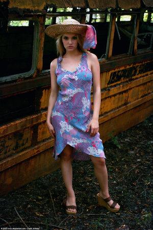 Original 1021 px/ 1536 px