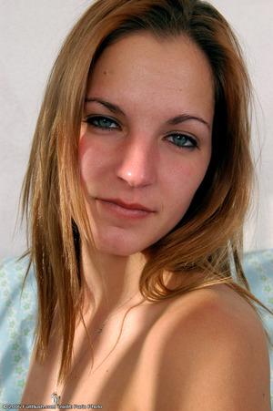 Original 681 px/ 1024 px