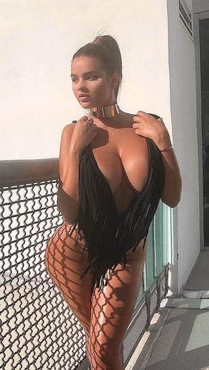 Original 648 px/ 1151 px