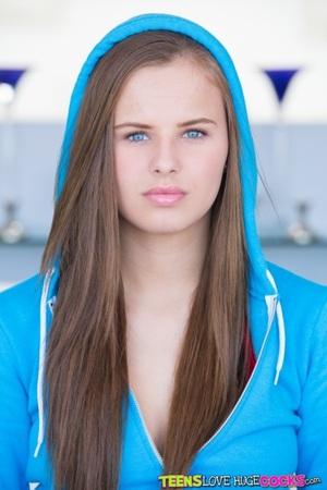 Original 2560 px/ 3840 px