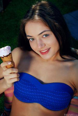 Original 2883 px/ 4324 px