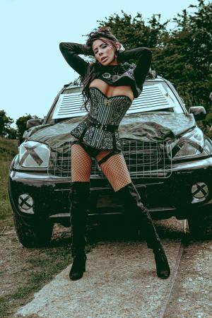 Original 2000 px/ 3000 px