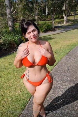 Original 374 px/ 562 px