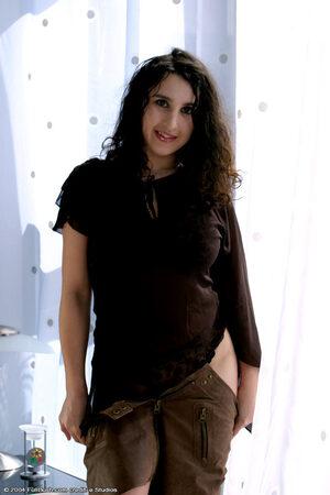 Original 682 px/ 1024 px