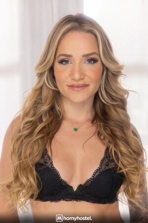 Original 2561 px/ 3840 px