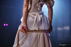 Original 2999 px/ 2000 px