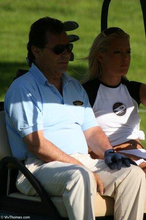 Original 853 px/ 1280 px