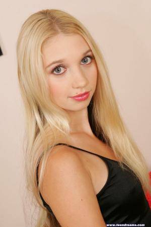 Original 853 px/ 1280 px