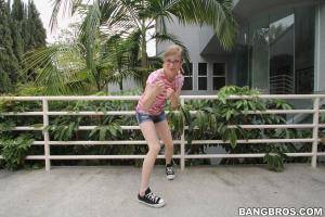 Original 1280 px/ 854 px