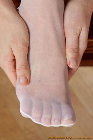 Original 733 px/ 1100 px