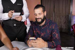 Original 2999 px/ 2000 px