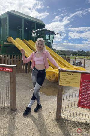 Original 2000 px/ 3000 px