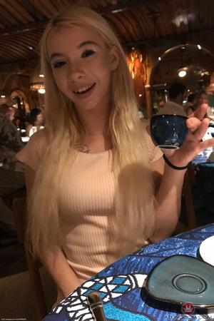 Original 2000 px/ 3000 px