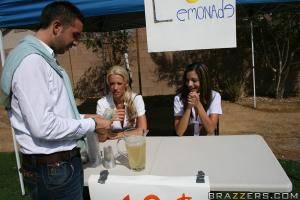 Original 900 px/ 600 px