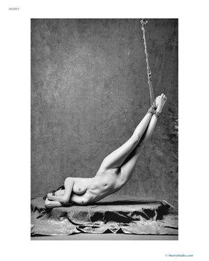 Original 2400 px/ 3000 px