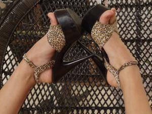 Original 973 px/ 730 px